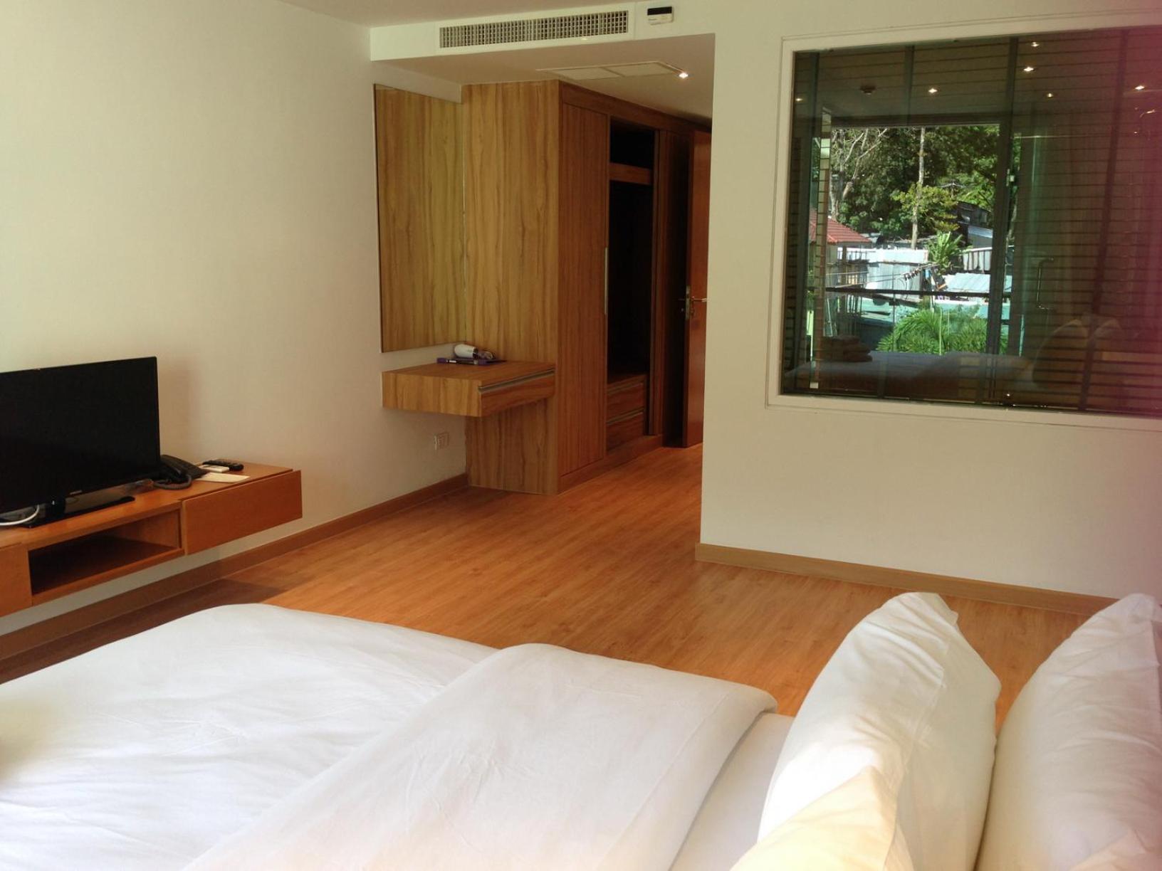 The Privilege Residence Patong Exterior photo