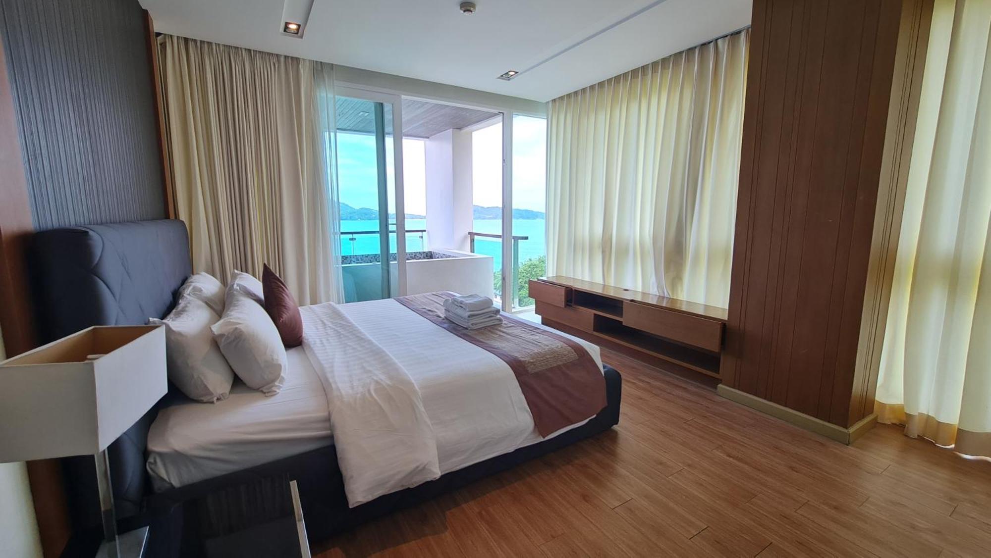 The Privilege Residence Patong Exterior photo