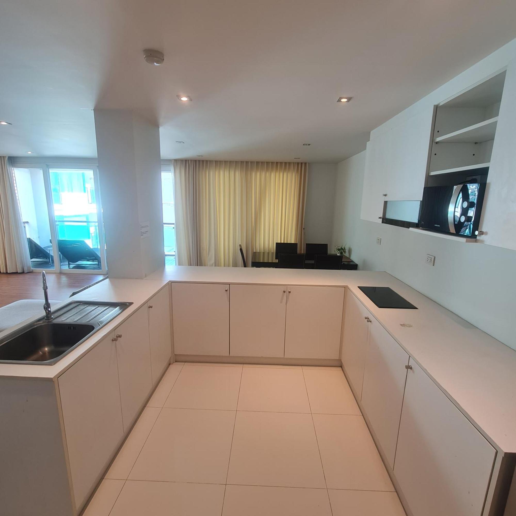 The Privilege Residence Patong Exterior photo