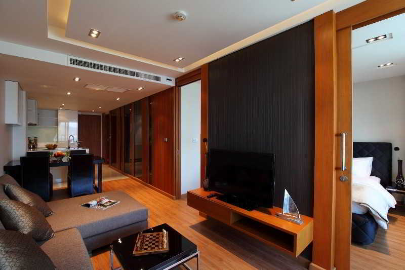 The Privilege Residence Patong Exterior photo